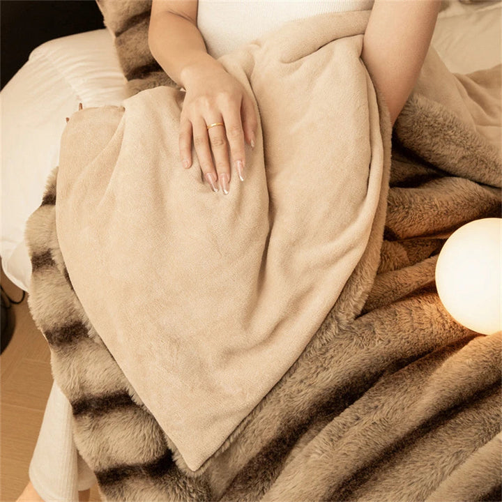 Calista Faux Fur Blanket