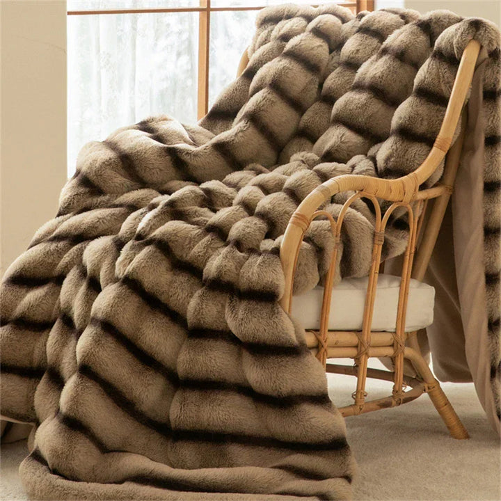 Calista Faux Fur Blanket